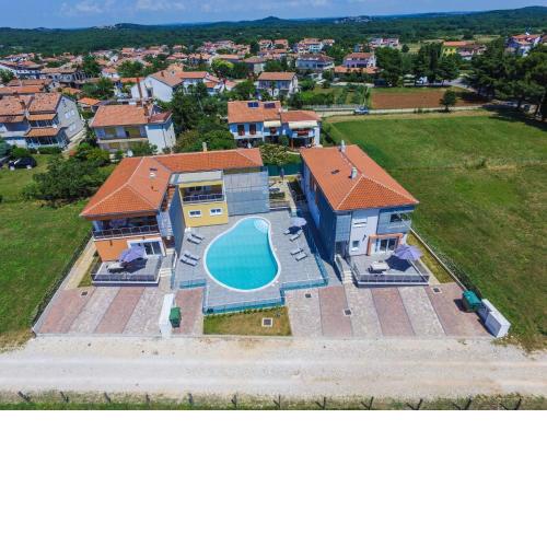 Apartment in Funtana with Three-Bedrooms 1