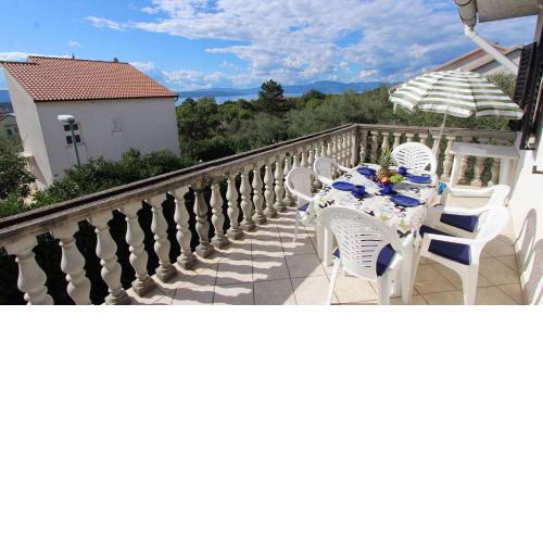 Apartment in Malinska 12