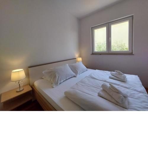 Apartment in Malinska Insel Krk 13179
