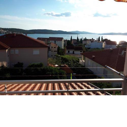 Apartment in Okrug Gornji with sea view, balcony, air conditioning WiFi 5053-1