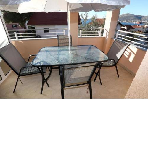 Apartment in Okrug Gornji with sea view, terrace, air conditioning, WIFI 5059-1