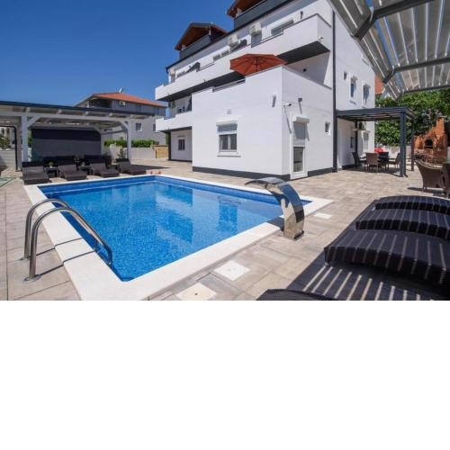 Apartment in Okrug Gornji with sea view, terrace, air conditioning, WiFi 5134-1