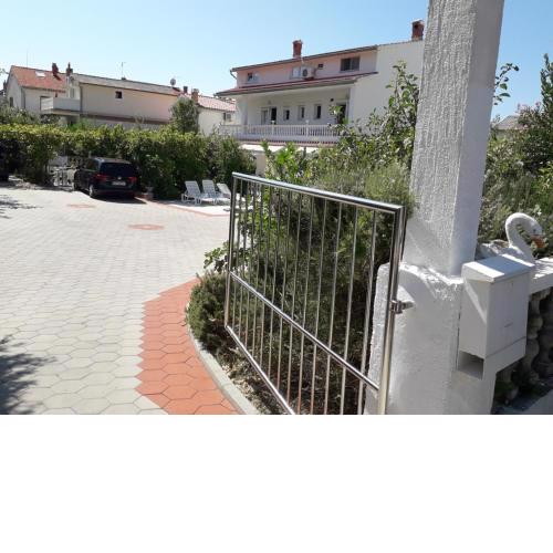 Apartment in Palit with terrace, air conditioning, W-LAN, washing machine 4386-1