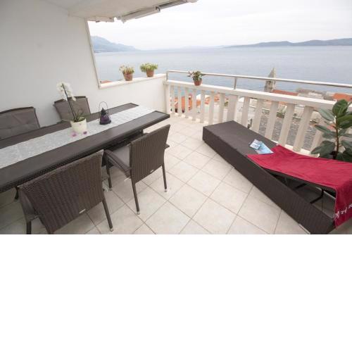 Apartment in Pisak with sea view, terrace, air conditioning, WiFi 3340-7