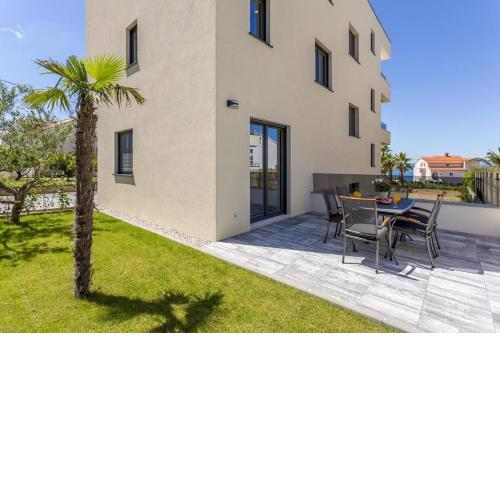 Apartment in Podstrana-Sv Martin with sea view, terrace, air conditioning, WiFi 4777-1