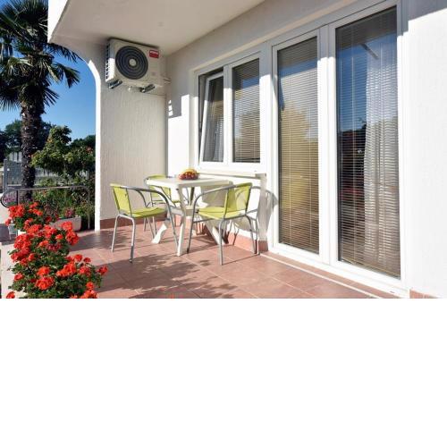 Apartment in Porec with balcony, WiFi 819-1
