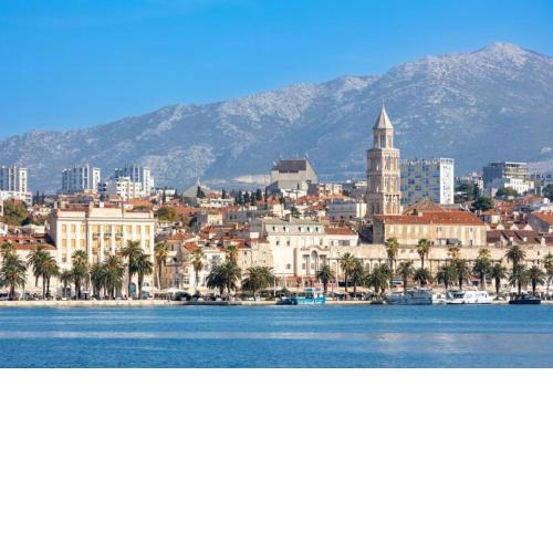 Apartment in Split with sea view, balcony, air conditioning, WiFi 5141-1