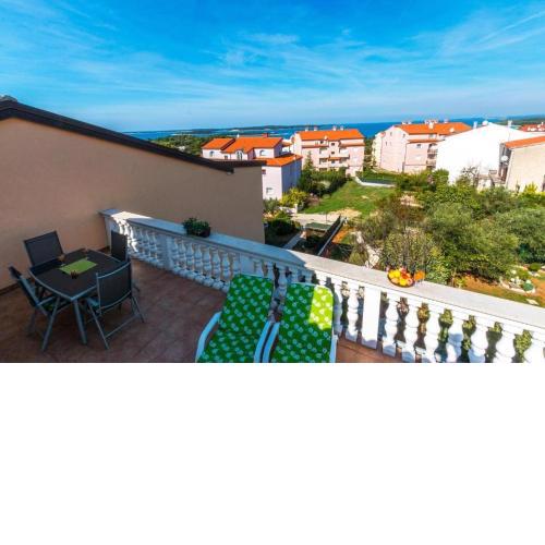 Apartment in Stinjan with sea view, terrace, air conditioning, WiFi 5018-1