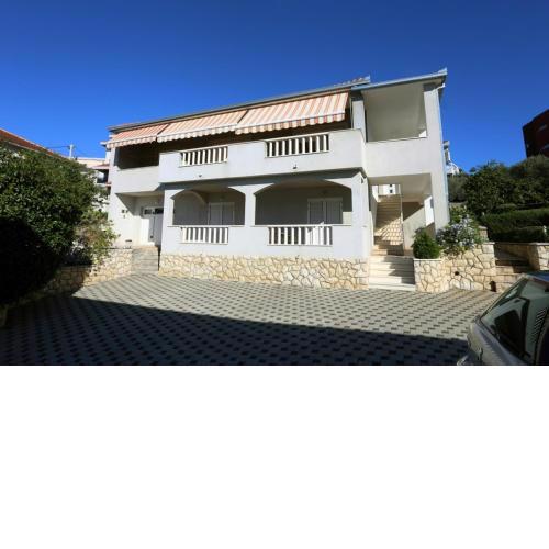 Apartment in Trogir with sea view, balcony, air conditioning, WiFi (4904-2)