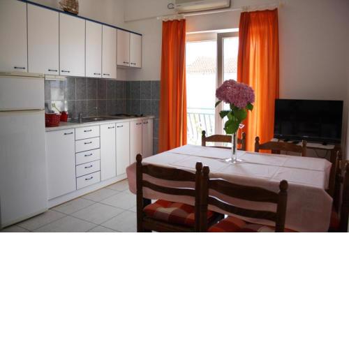 Apartment in Vodice with sea view, balcony, air conditioning WiFi 3671-2
