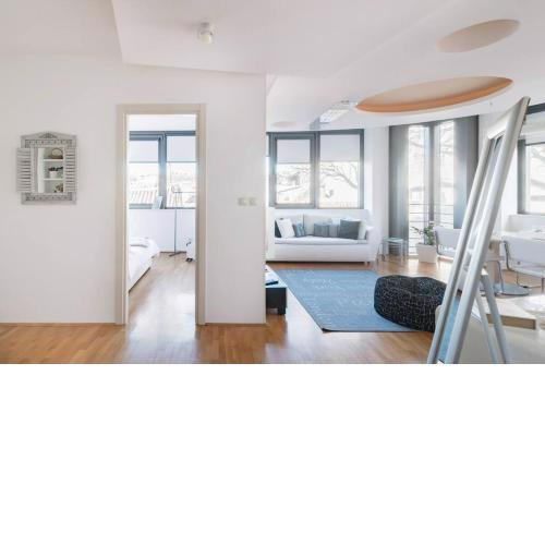 Apartment Infinity