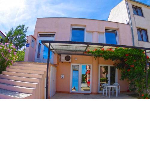 Apartment Josip 1562