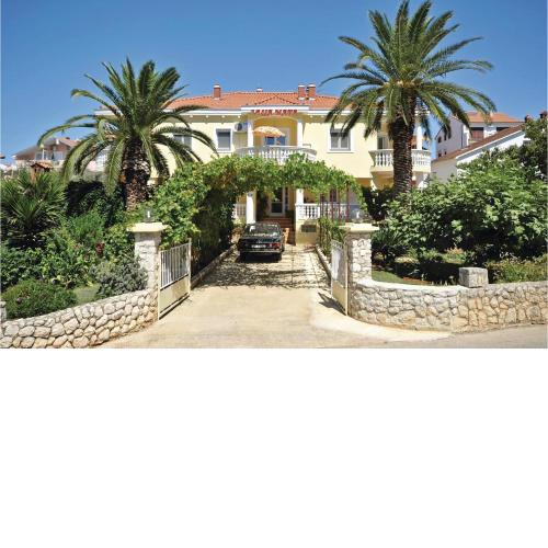 Apartment Julija Klovica VI