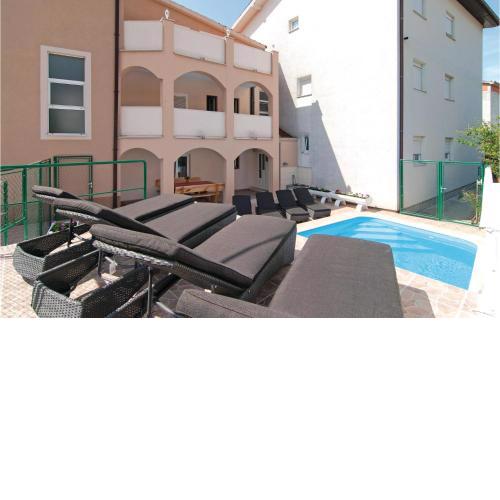 Apartment Kastel Gomilica 75 with Outdoor Swimmingpool