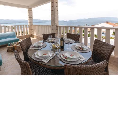Apartment Komarna Komarna III