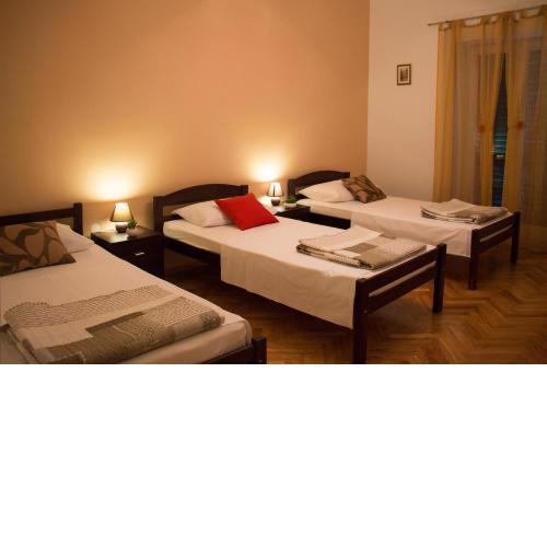 Apartment Leatoni