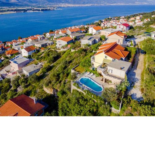 Apartment Ljubomir