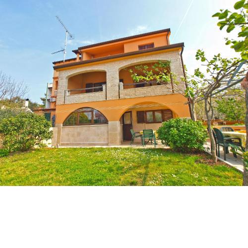 Apartment Loredana 1316