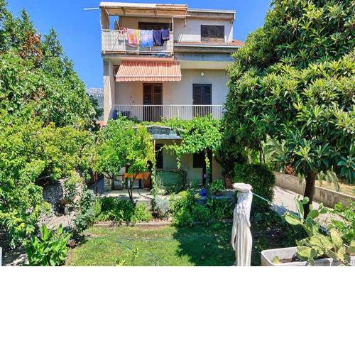 Apartment Lucija