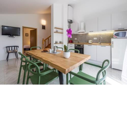 Apartment Lungera