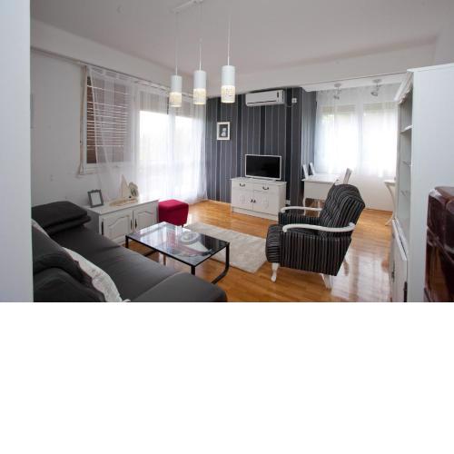 Apartment Macho