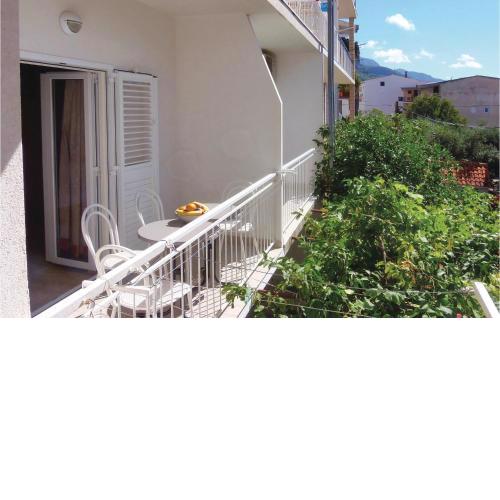 Apartment Makarska Slavonska II
