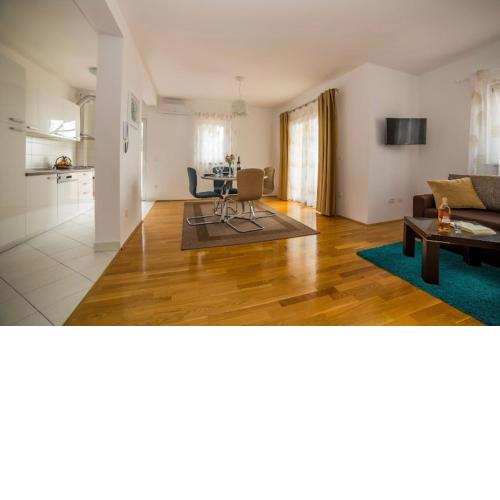 Apartment Marina