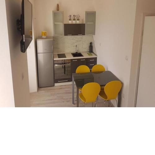 Apartment Mario-50m from sea