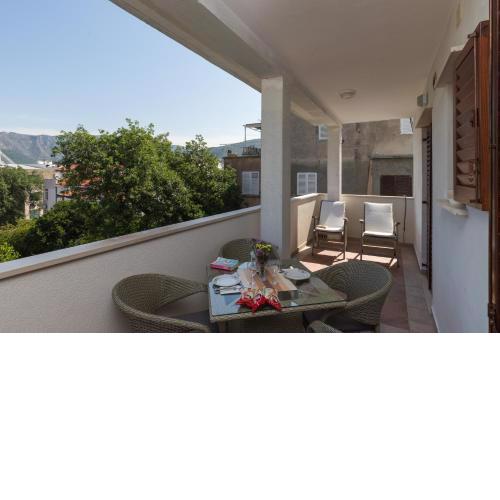 Apartment Mart