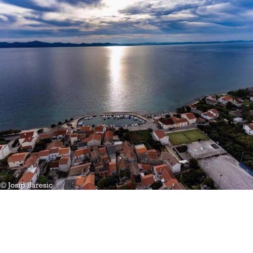 Apartment Milin by the sea-Zadar