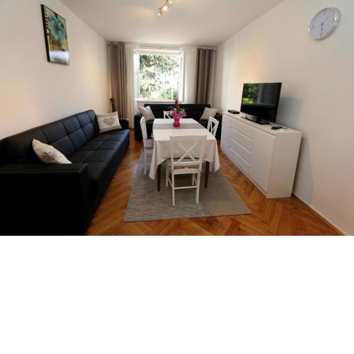 Apartment Mira Lapad