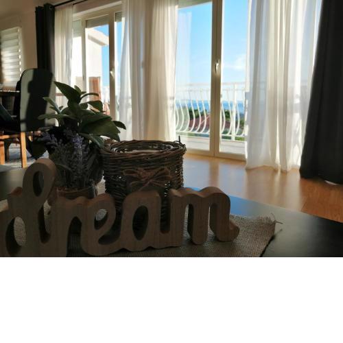 Apartment near the sea free boat trip over 7 nights except first part of a july