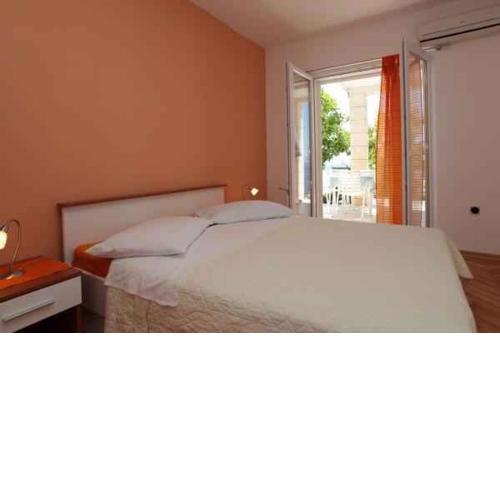 Apartment Podgora 2