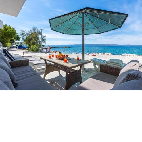 Apartment Podstrana with Sea View 10