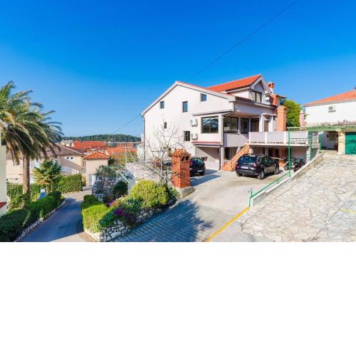 Apartment Renata