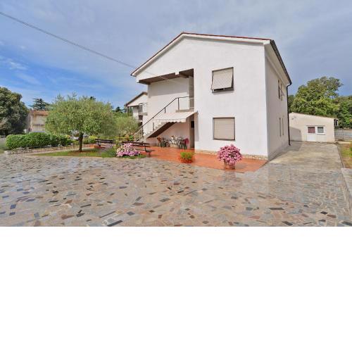 Apartment & Room Tanja 1552