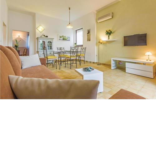 Apartment Sad II