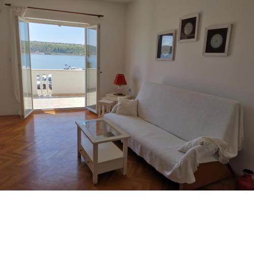Apartment Školj