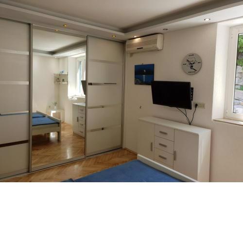 Apartment Split