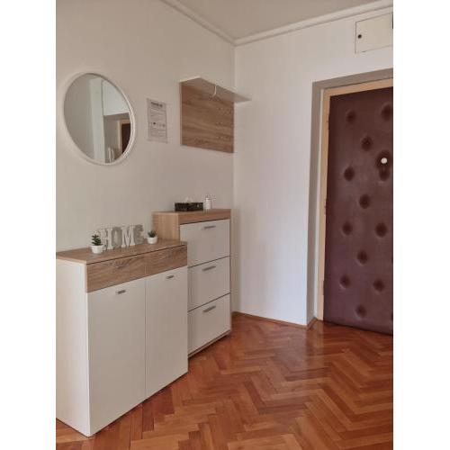 Apartment Stipe