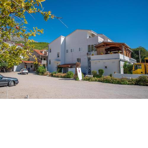 Apartment Sumpetar 2808b