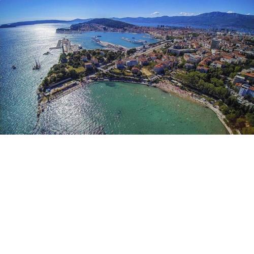 APARTMENT SUNSHINE- center of Split