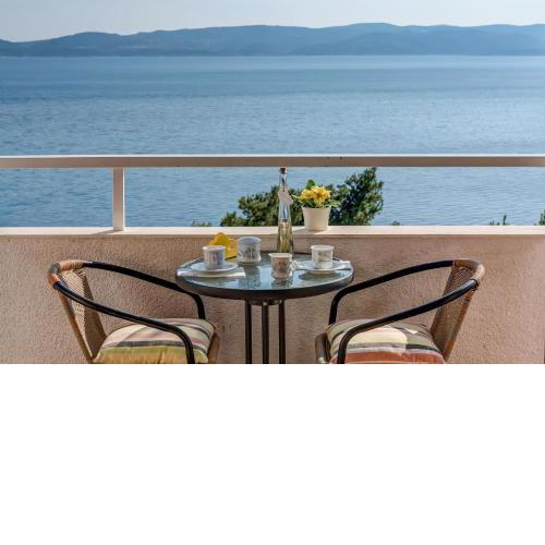 Apartment Tajci-near pebble beach