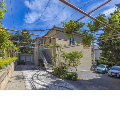 Apartment Tara I