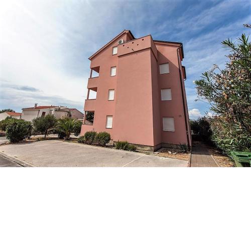 Apartment Tomi - Novalja