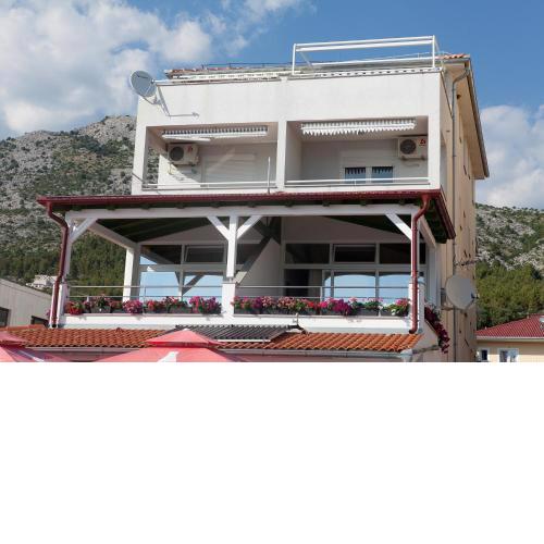 Apartment Trošelj