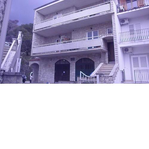 Apartment Vela - with own parking