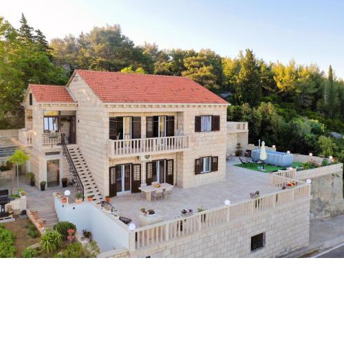 Apartment Villa Andro