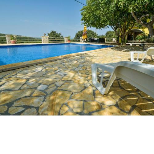 Apartment Villa Luka