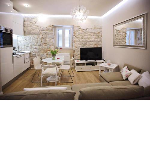 Apartment White Stone - Diocletian Palace